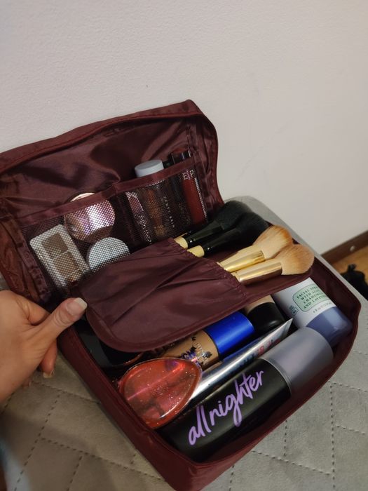Mala de viagem para maquilhagem