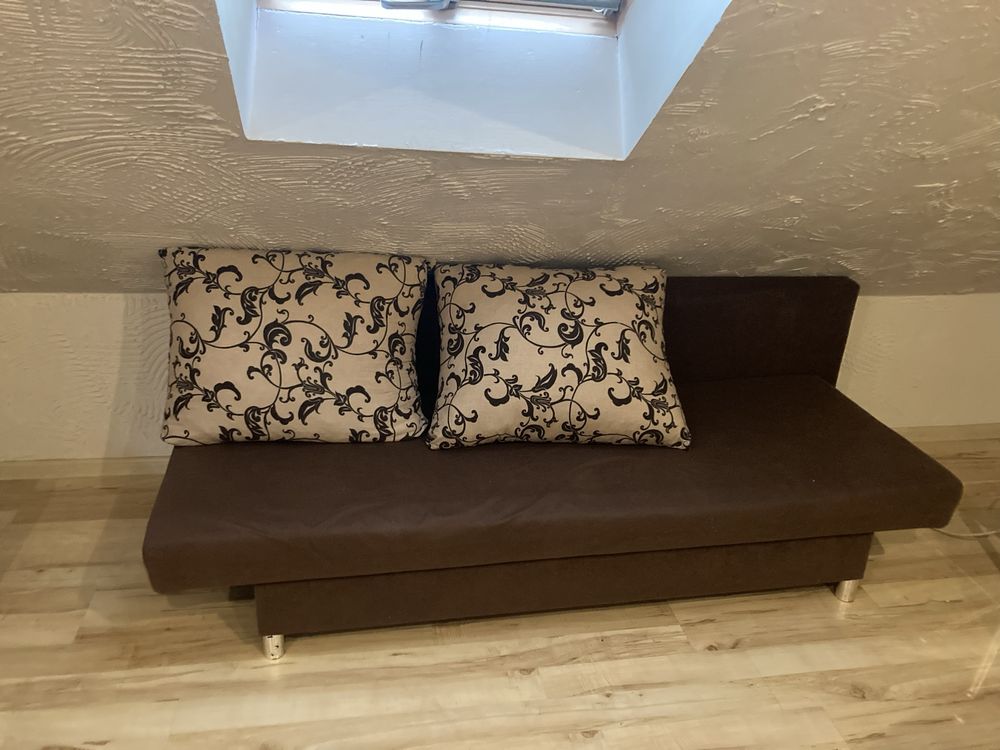 Sofa, (kanapa) rozkladana.