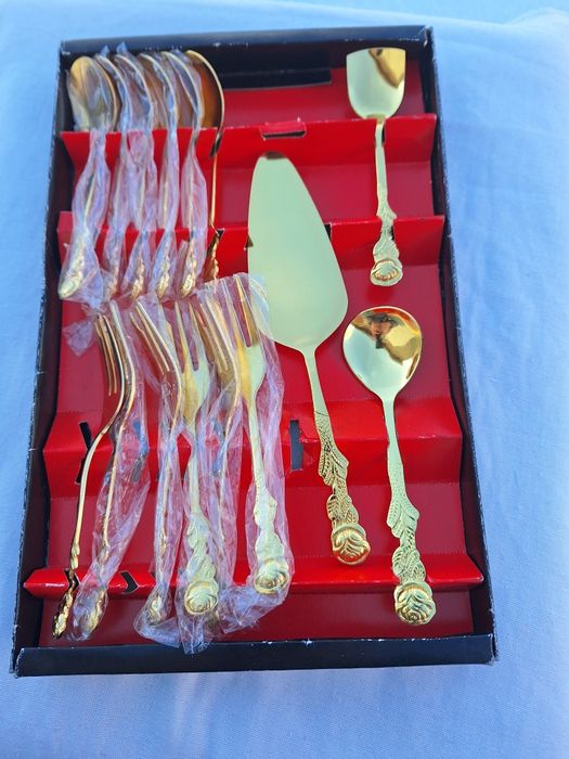 Zestaw sztućce do desertu 15 przedmiotów