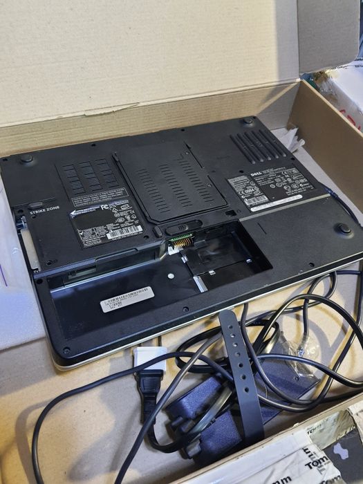 Ноутбук Dell 1501 на запчасти