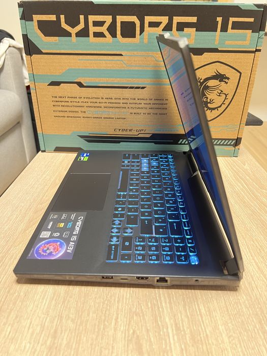Игровой ноутбук!MSI Cyborg 15(RTX4060)
