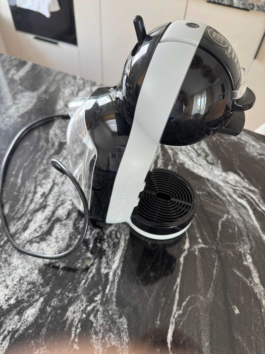 Ekspres do kawy Delonghi Nescafe Dolce Gusto MiniMe