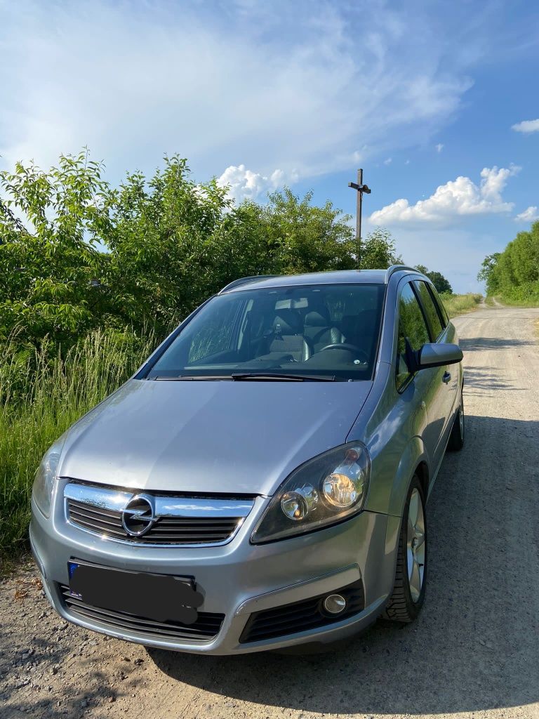 Opel zafira 1.8 Benzyna+LPG 2005r