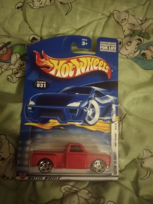 Продам хот вілс 2002 року.