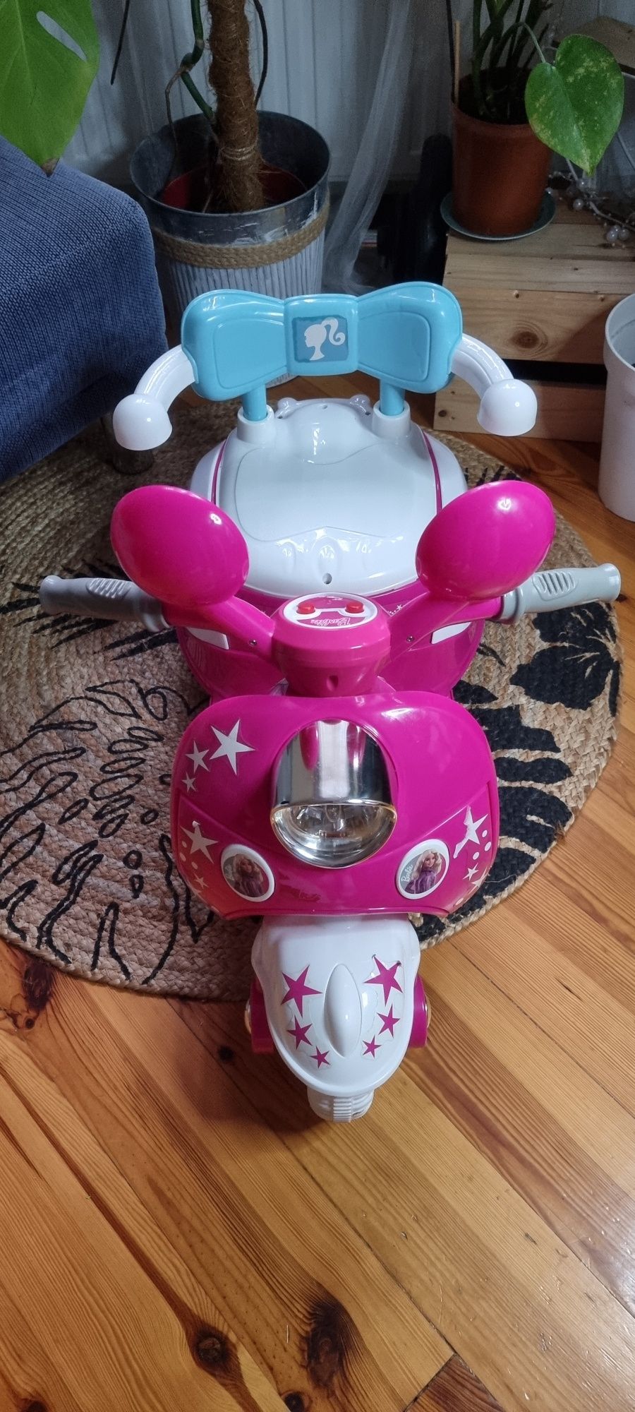 Barbie jeździk motocykl skuter elektryczny