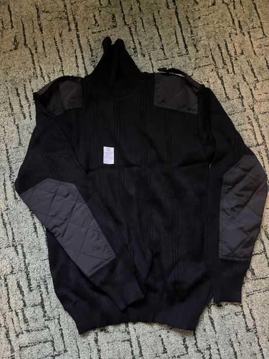 Продам светр поліцейський з горлом