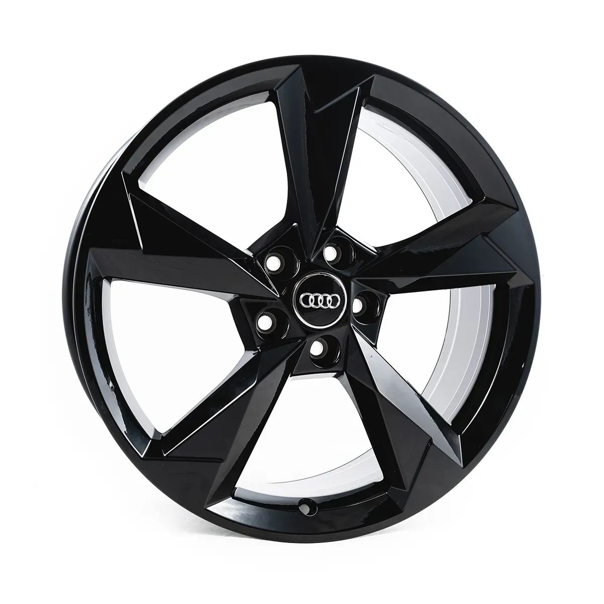 NOWE Oryginalne Felgi Audi 19 A3 A4 A6 A8 Q2 Q3 TT