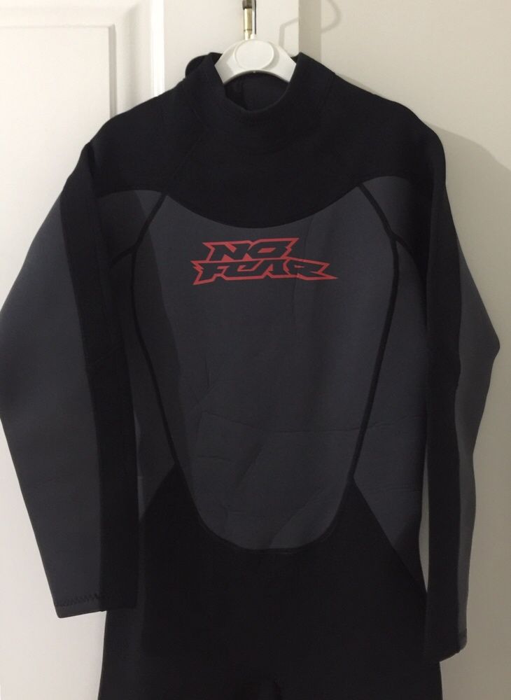 Vendo ou troco Fato Surf / Bodyboard / Stand Up Paddle - No Fear