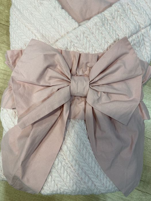 Конверт на виписку рожевий для дівчинки