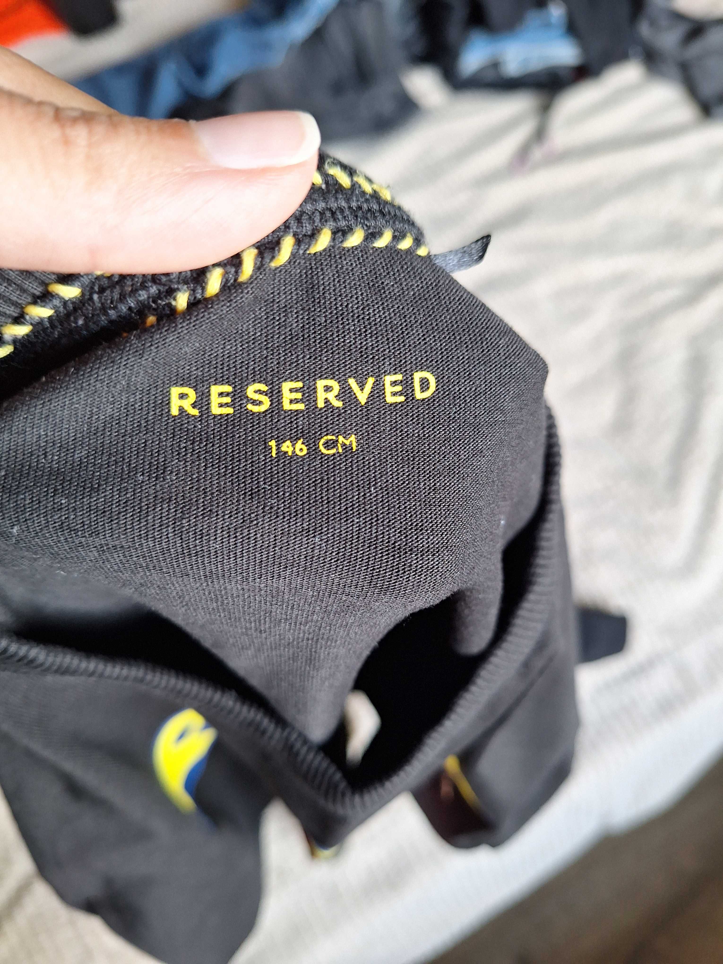 Czarna bluzka Reserved rozm. 146
