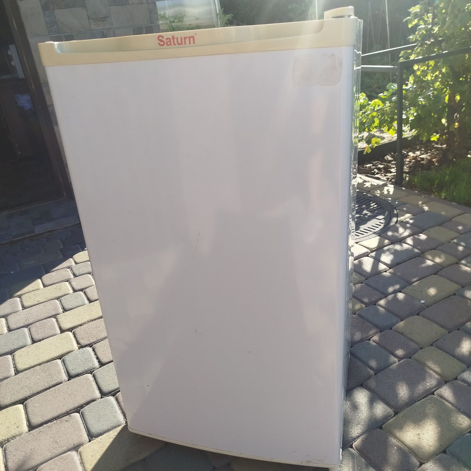 Холодильник Saturn ST-CF2950 потрібно міняти двигун стан дуже добрий