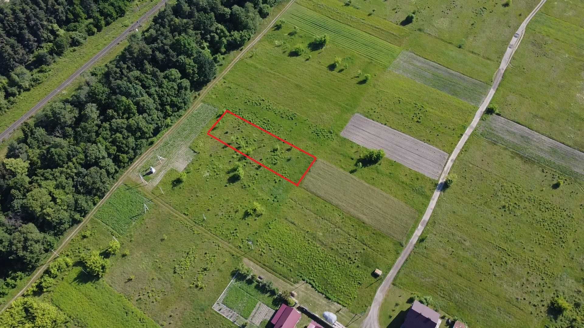 Ділянка в мальовничій місцевості