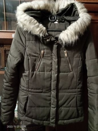 Зимняя теплая куртка "Н&М"