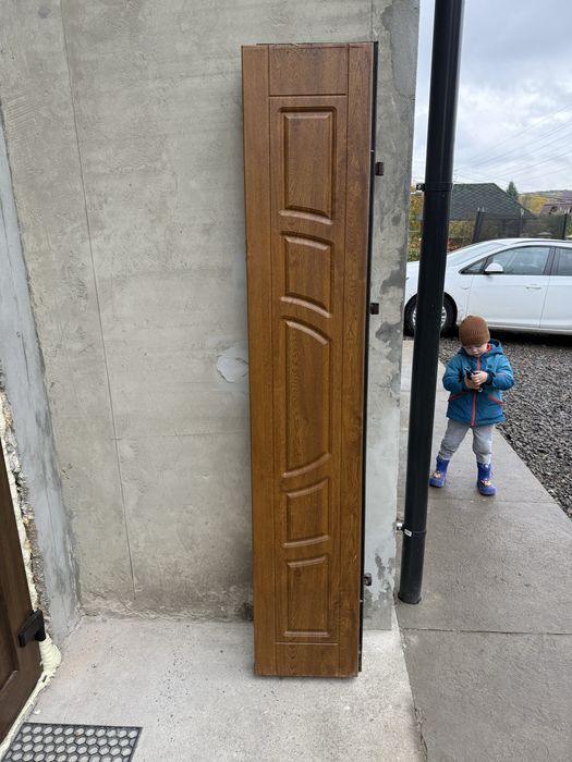 Вхідні двері броньовані вживані