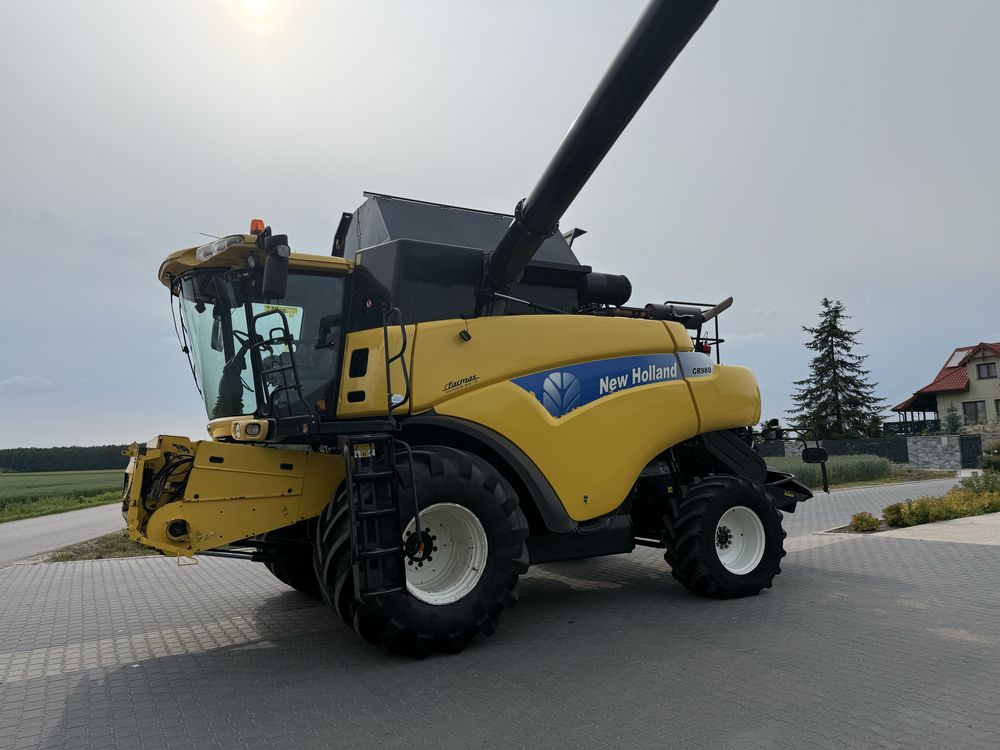 New Holland CR 980