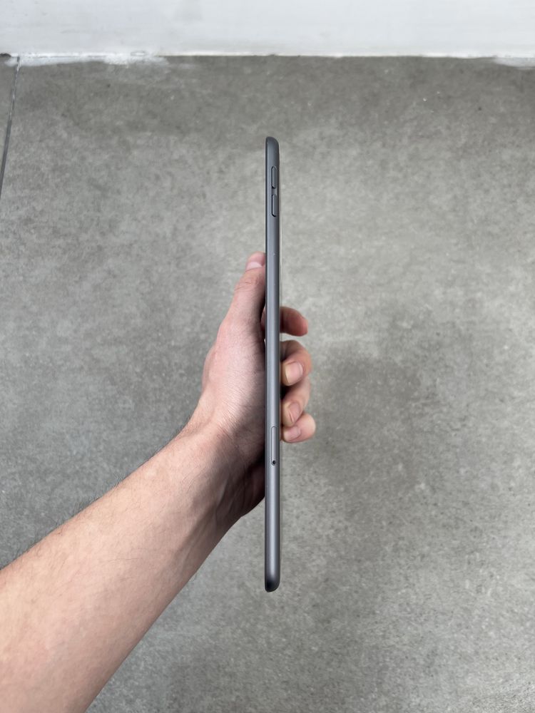 370$ iPad mini 7.9` 256gb (2019) 5gn MUXM2 + LTE IДЕАЛ