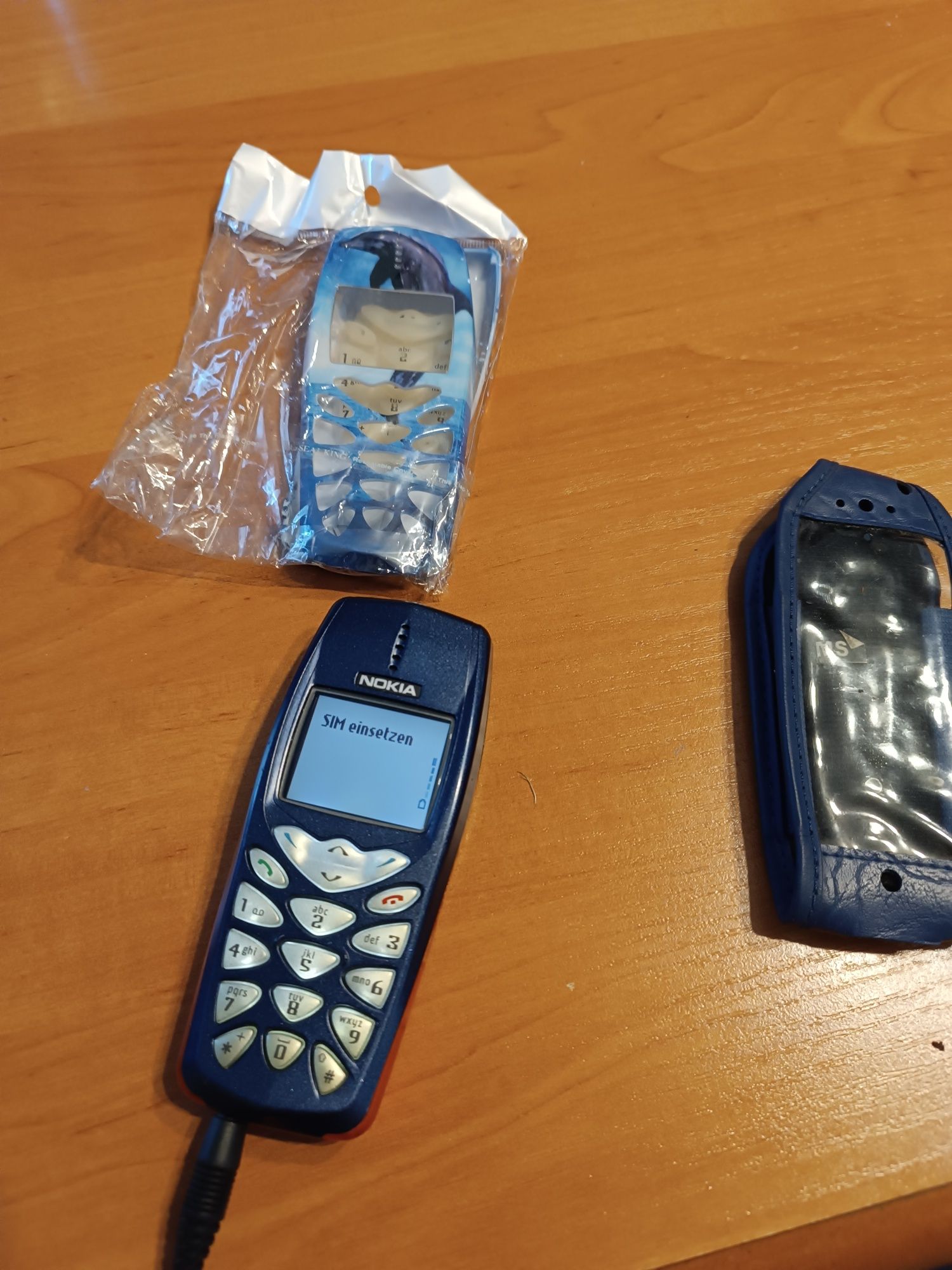 Nokia 3510i pokrowiec , ładowarka ,drugi panel