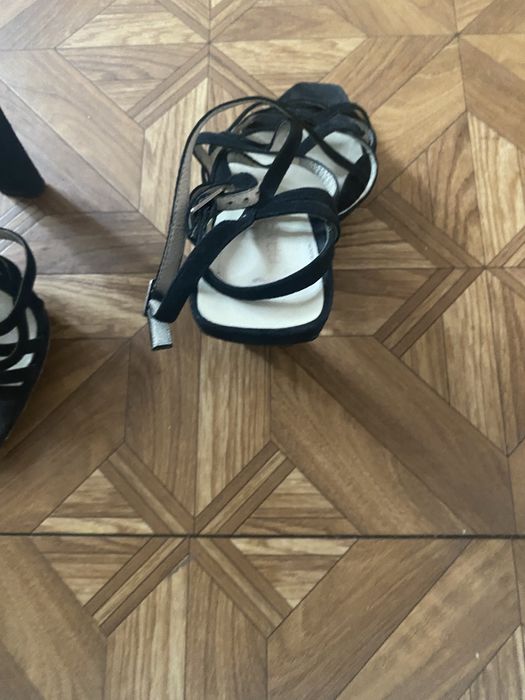 Туфлі 37 замшеві