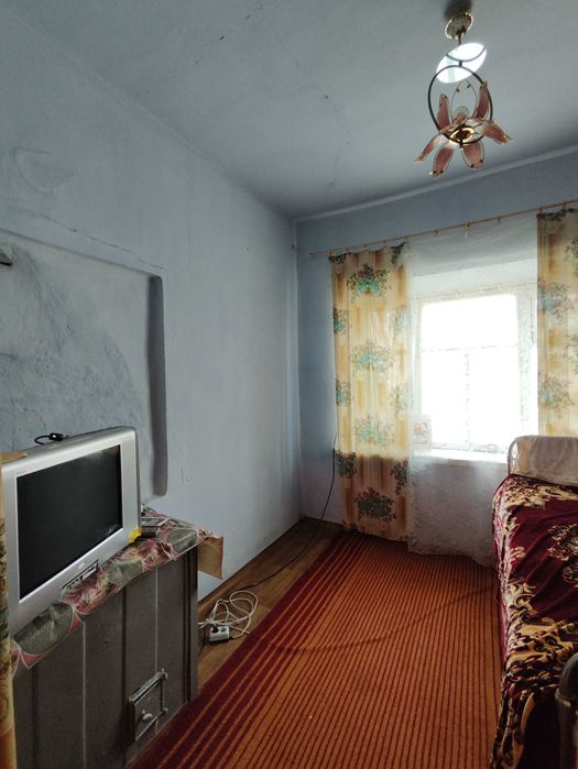 Продам дом в Яськах рядом с центром