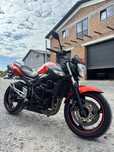 Suzuki gsr600.