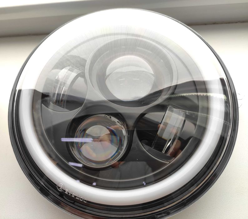 Светодиодная фара 7"  ВАЗ-2101, Нива, Газ, Зил, Иж, Днепр Ява