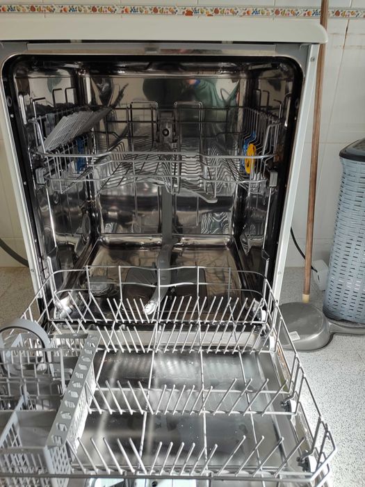 Maquina lavar louça indesit