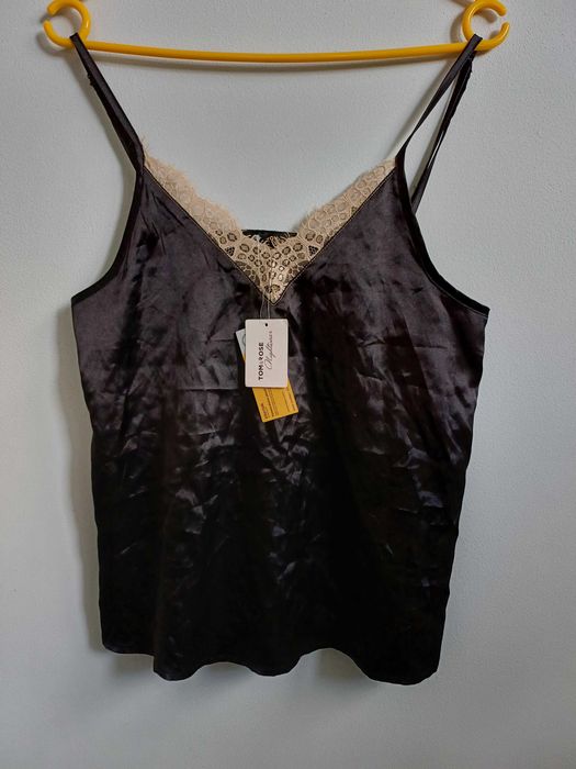 Satynowa koszulka od piżamy r. M