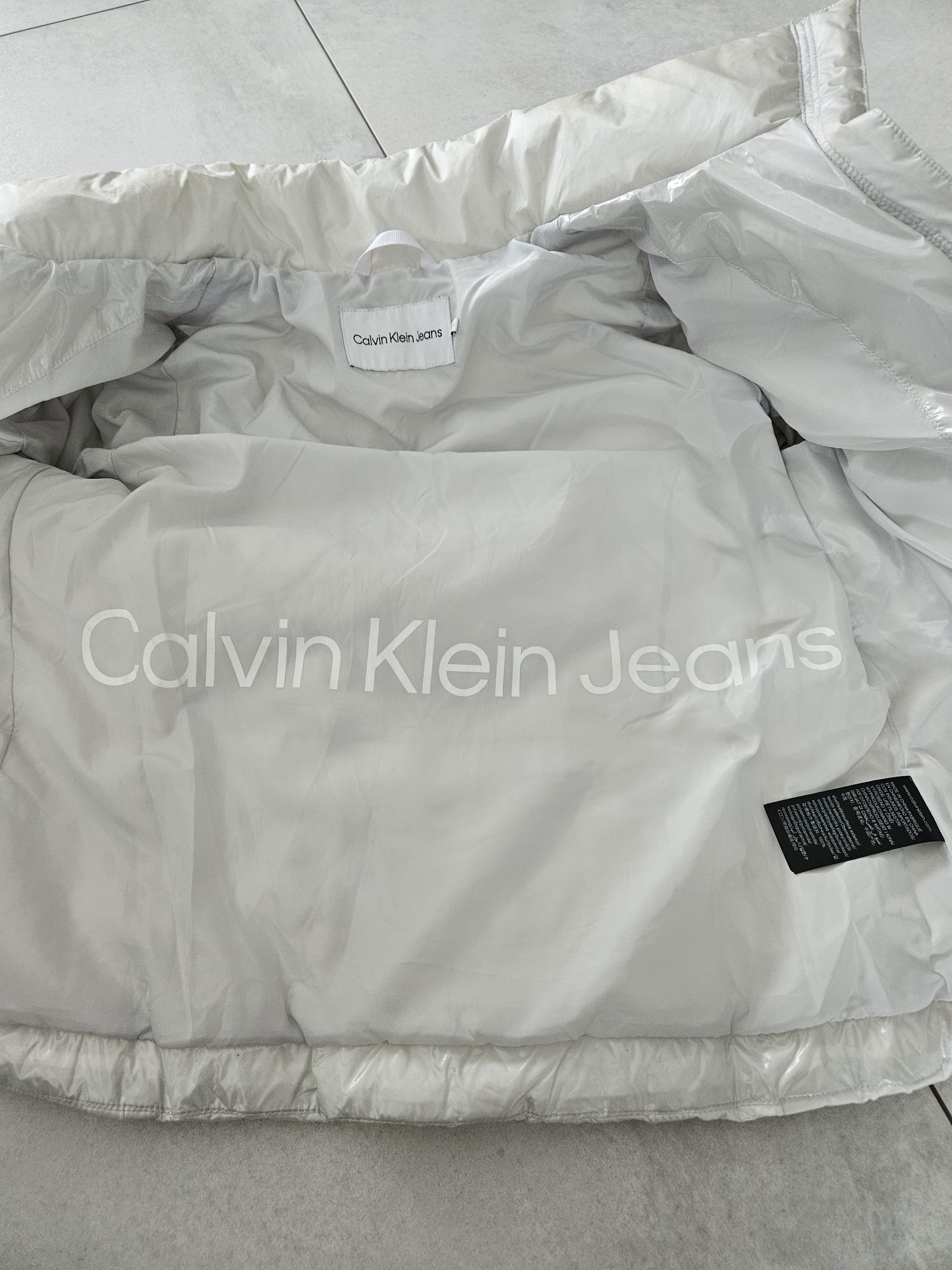 Kurtka damska Calvin Klein Jeans XS uszkodzona