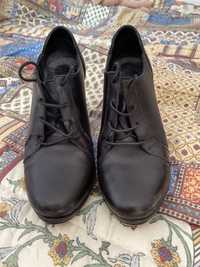 Botins Levi’s - tamanho 38 - optimo estado