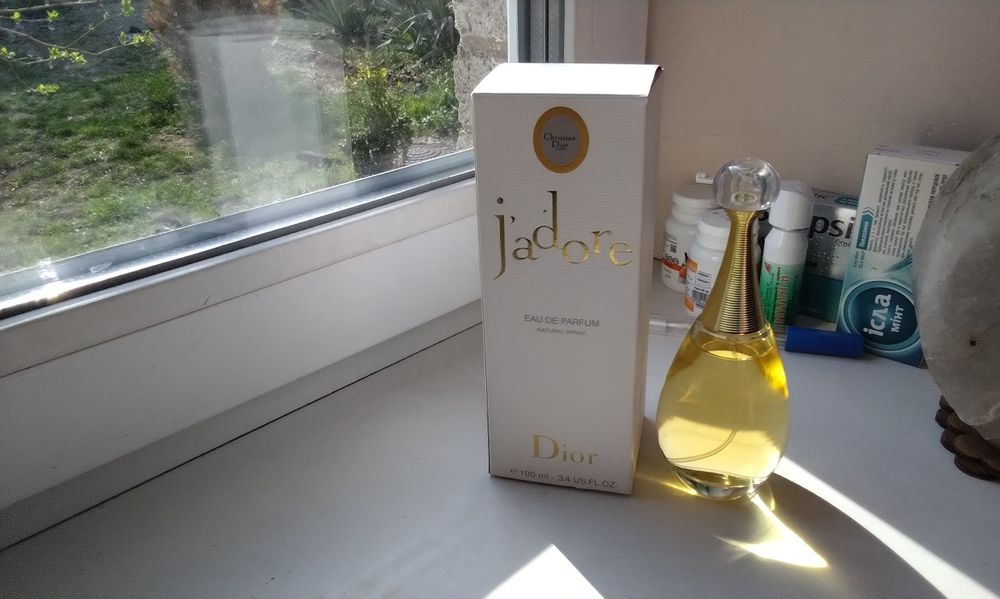 Продам парфюм   Jadore Christian Dior