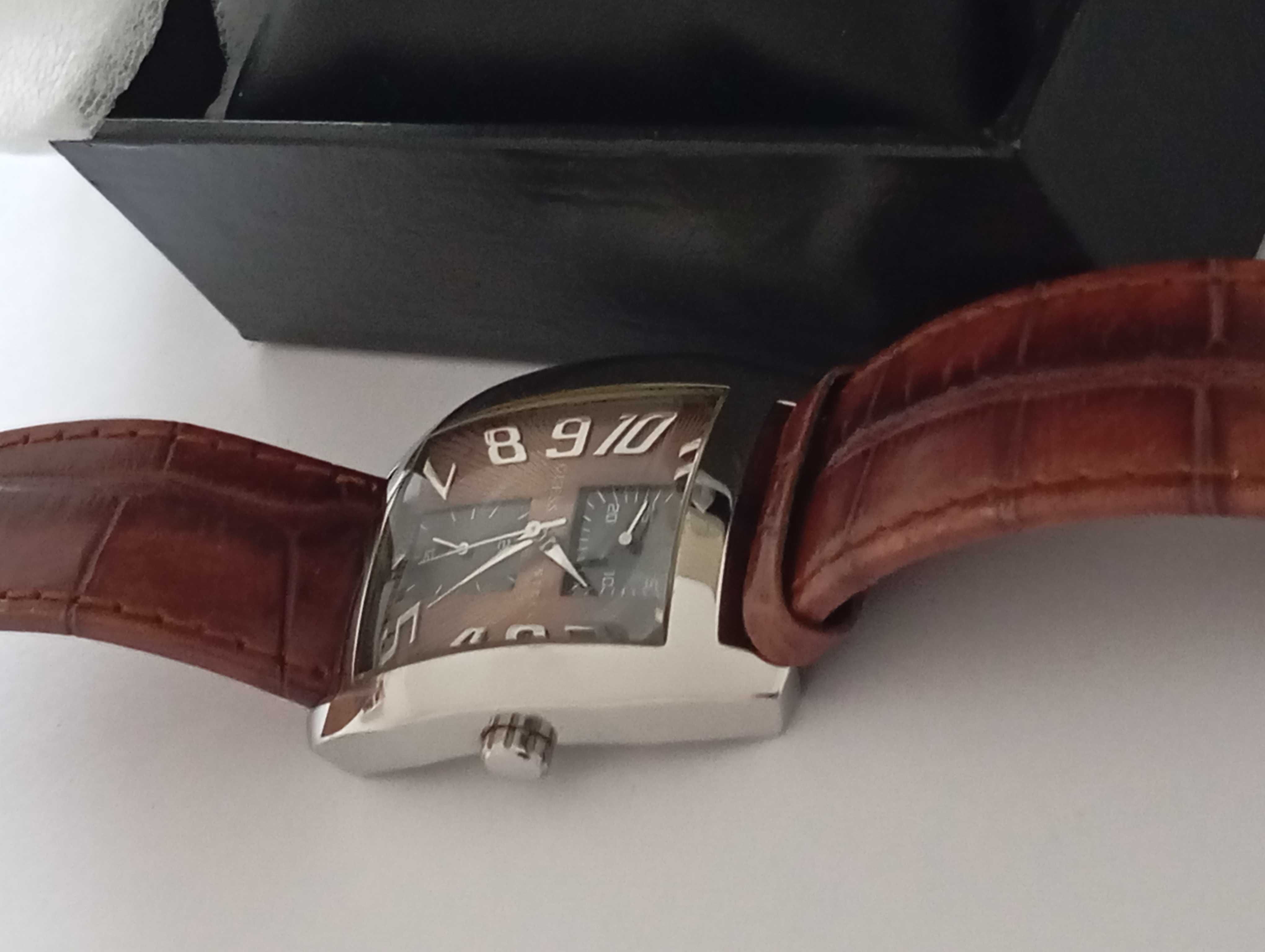 Zegarek Guess  w bardzo dobrym stanie
