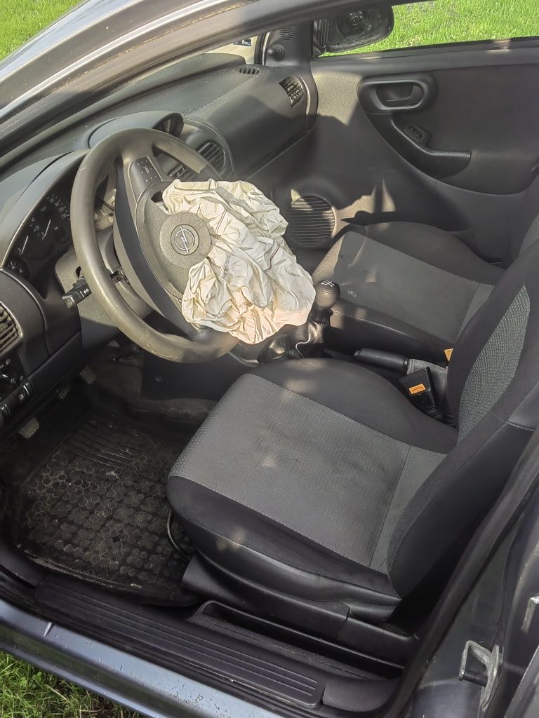 Opel Corsa C 1.0 lpg uszkodzony