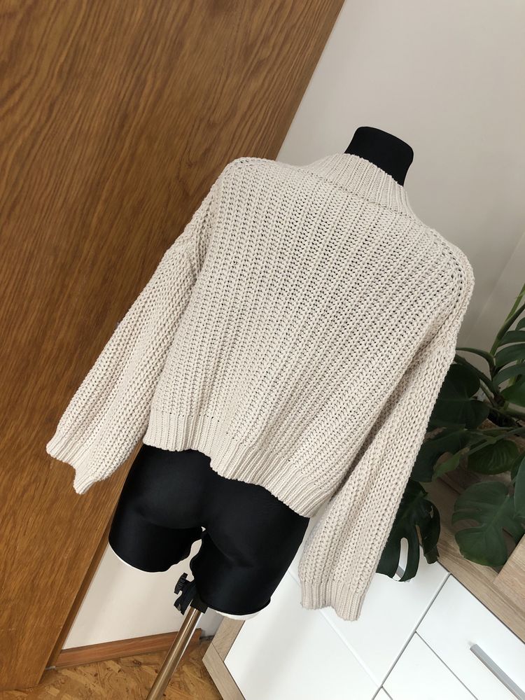 Sweter beżowy na guziki 36 38 S gruby ciepły