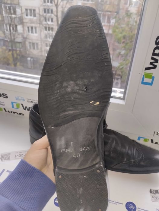 Чоловічі шкіряні туфлі