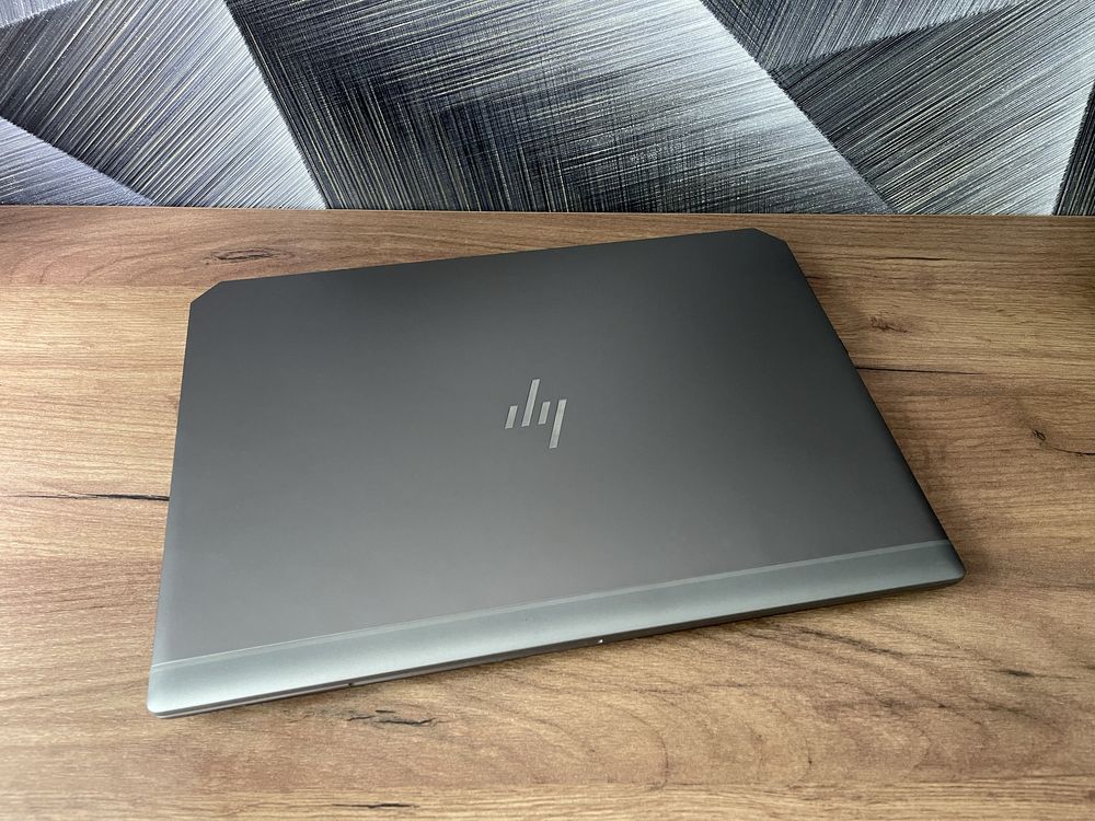 Ноутбук HP ZBook 15 G5 Core-i7 / 64GB DDR4 / SSD 1Tb