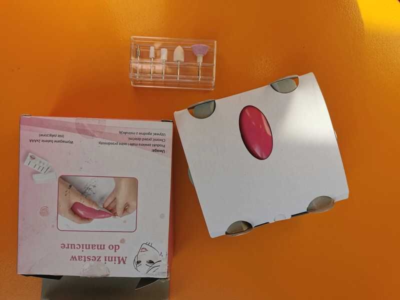 Mini zestaw do manicure NOWY