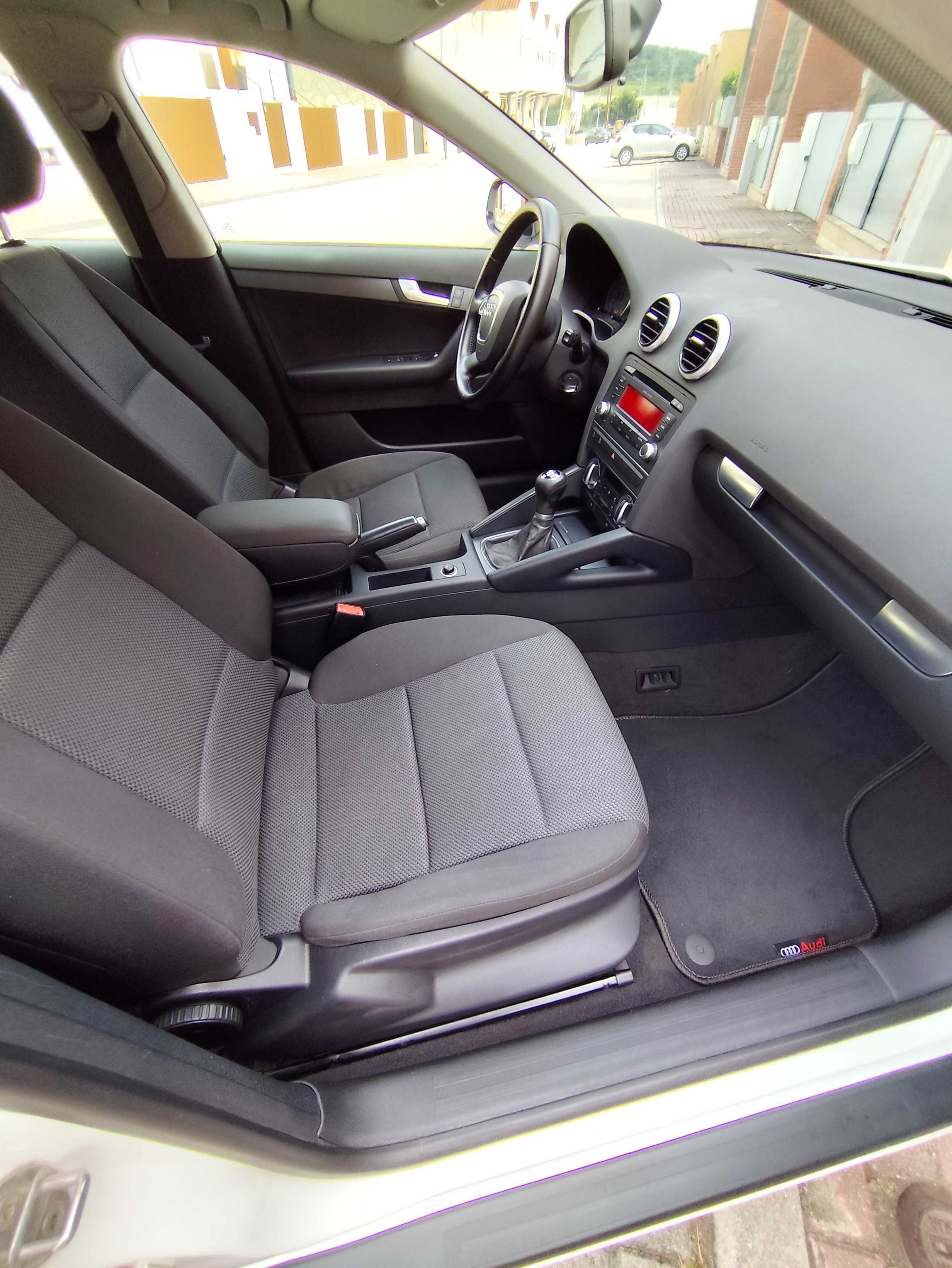 Audi A3 Sportback 1.6 Tdi - 150 Mil Km - Revisão Feita - Aceito Retoma