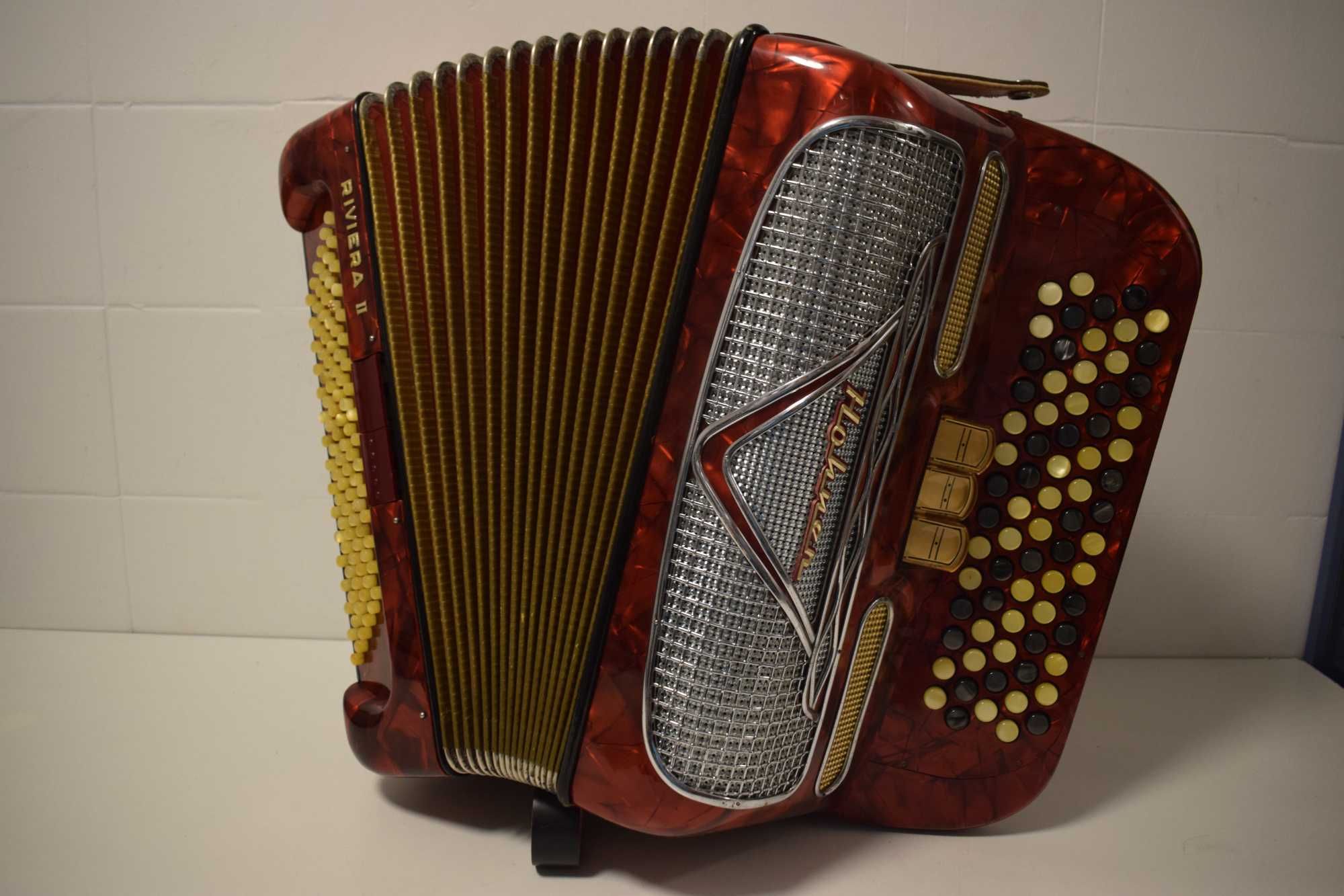 Acordeao hohner Riveira III 3 Voz 96 Baixos, N .252