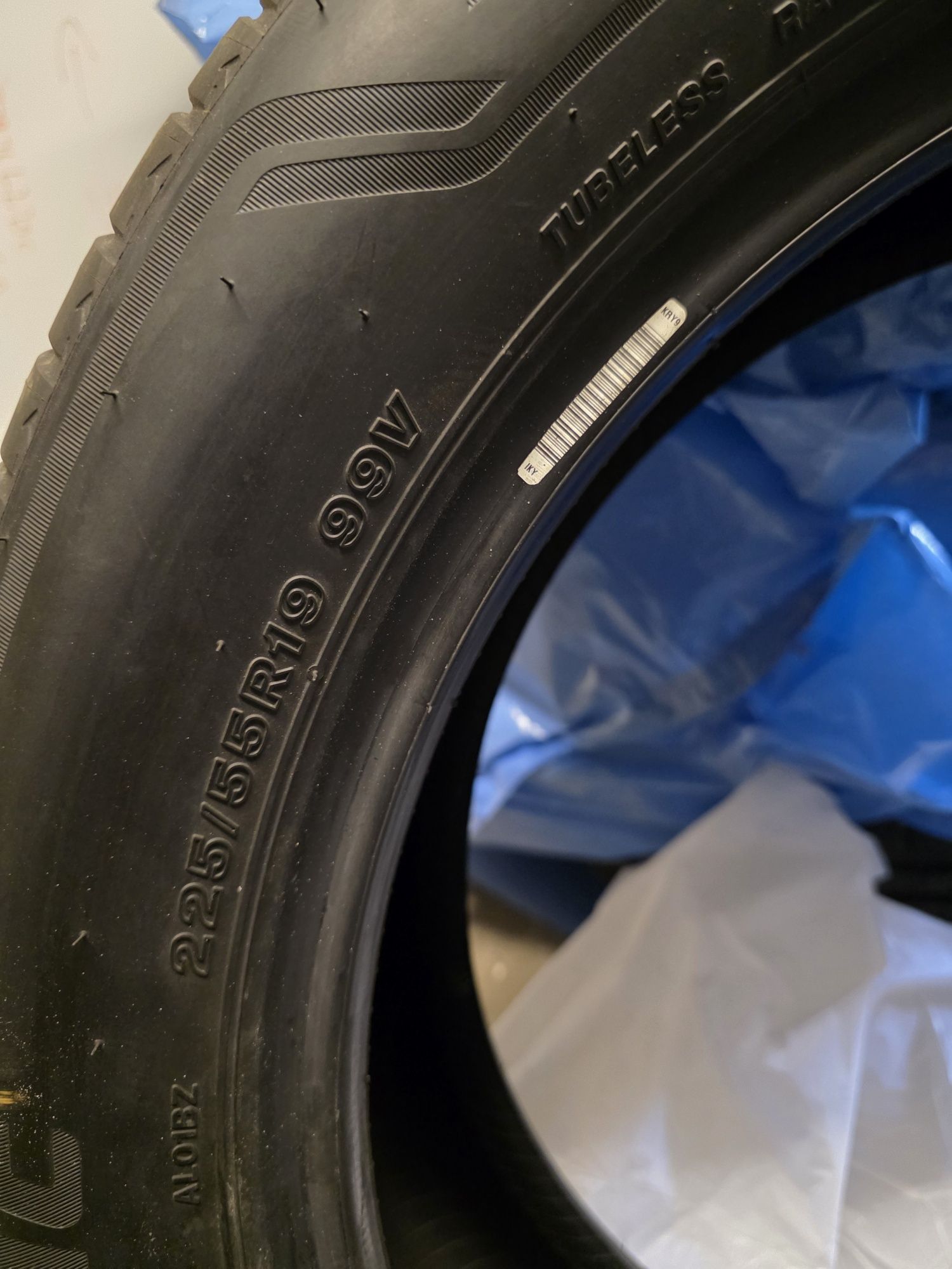 Opony letnie Bridgestone Alenza 001 225/55 R19 -4szt