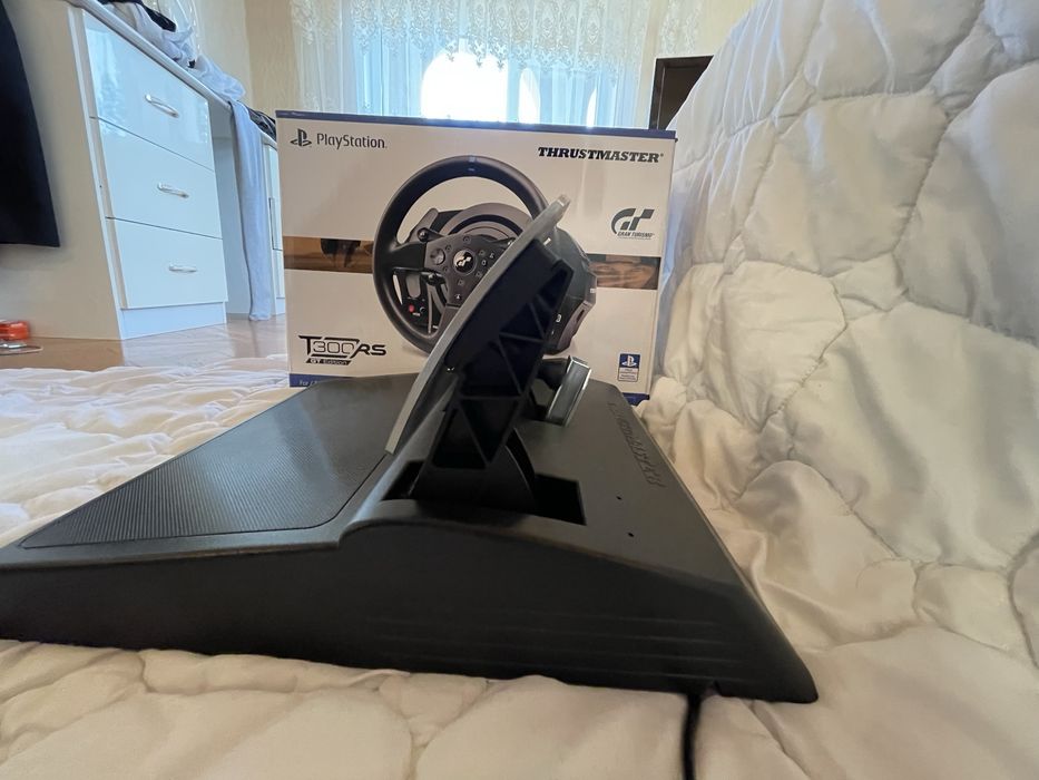 Thrustmaster t 300 rs gt