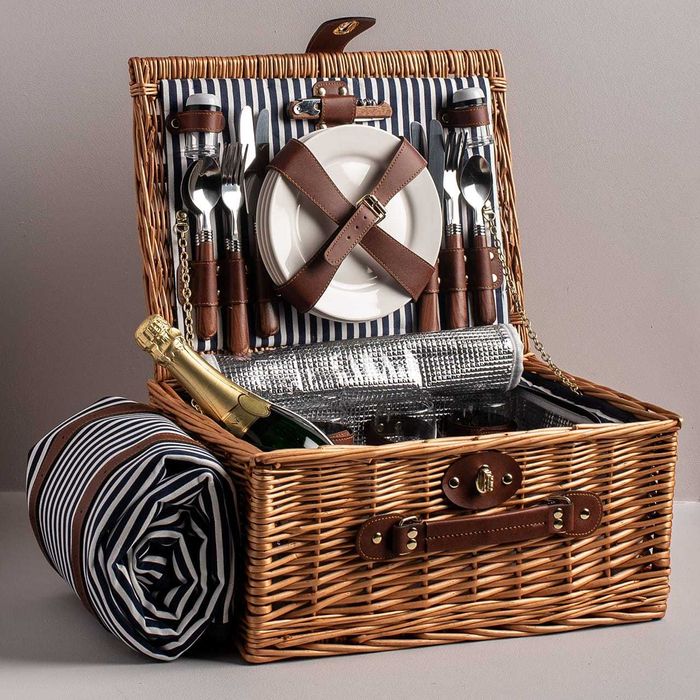 Kosz piknikowy wiklinowy dla 4 osób z kocem piknikowym