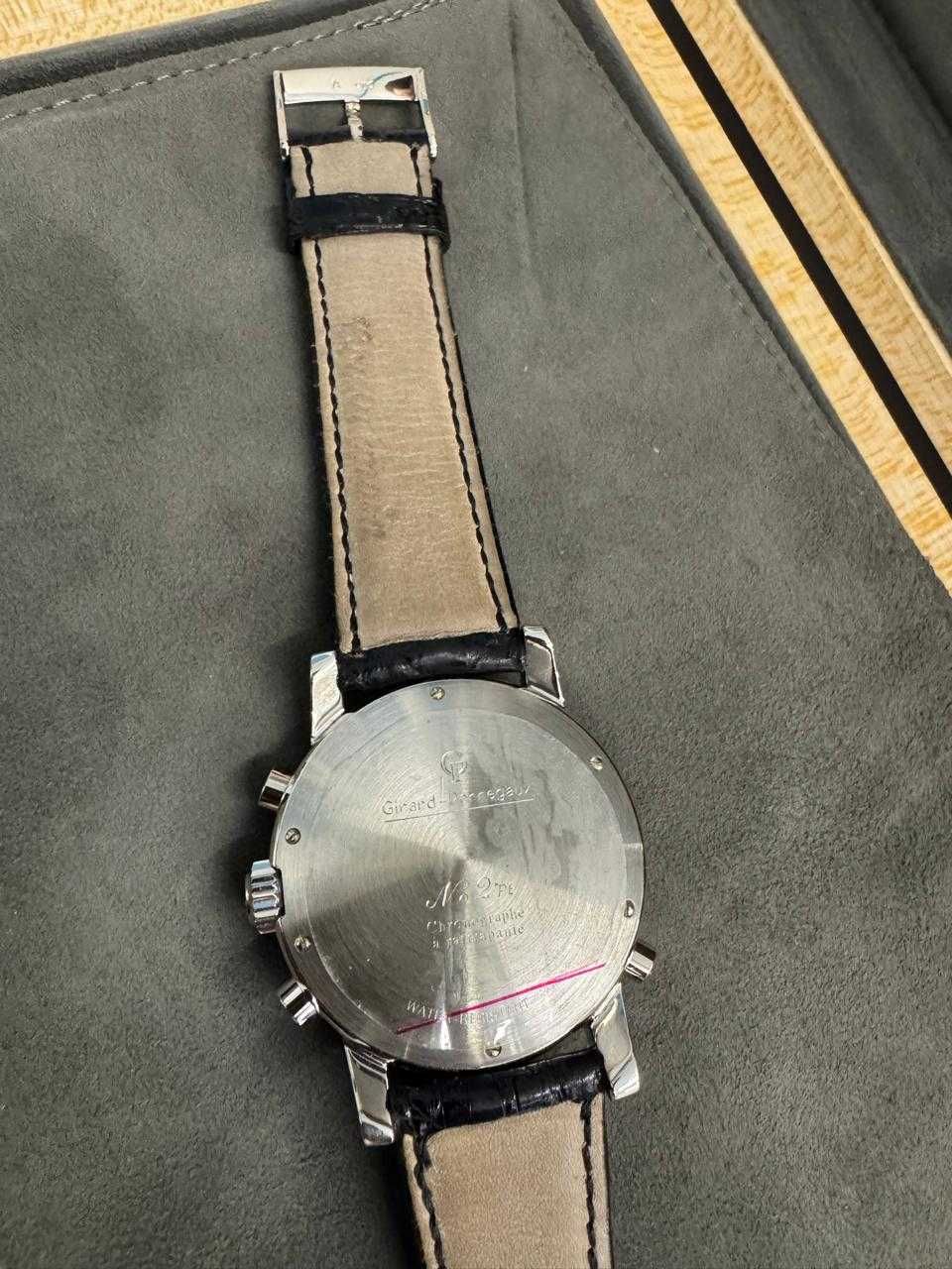 Швейцарские часы из платины GIRARD PERREGAUX