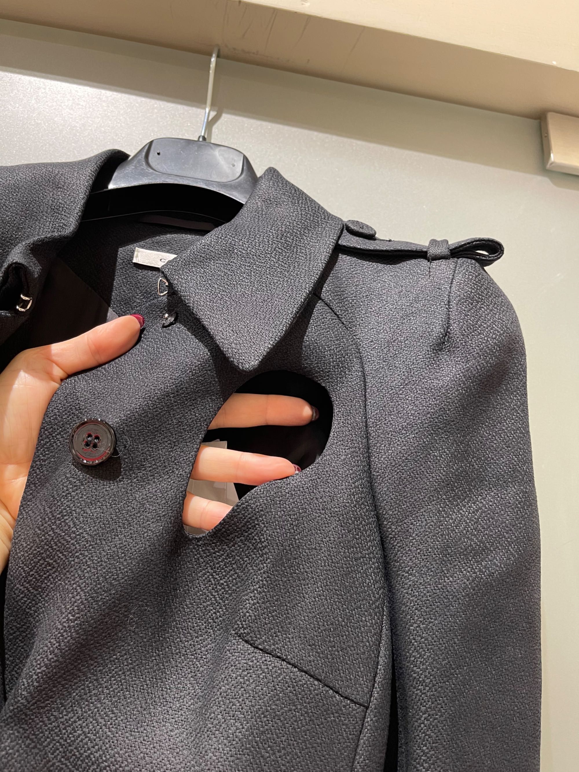 Пальто легкое Carven