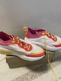 Кроссовки Кросівки Nike Air Max Dia SE White Laser Fuchsia Ember Glow