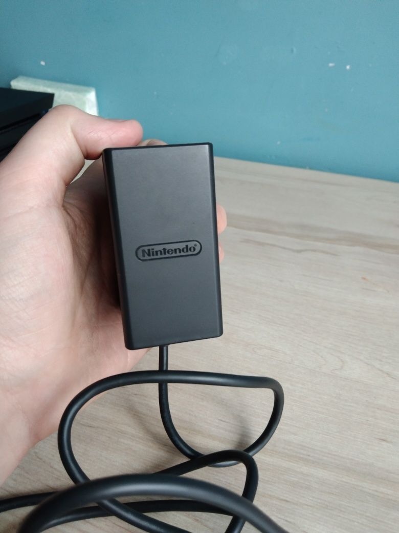 Nintendo switch konsola+etui+karta pamięci 256gb