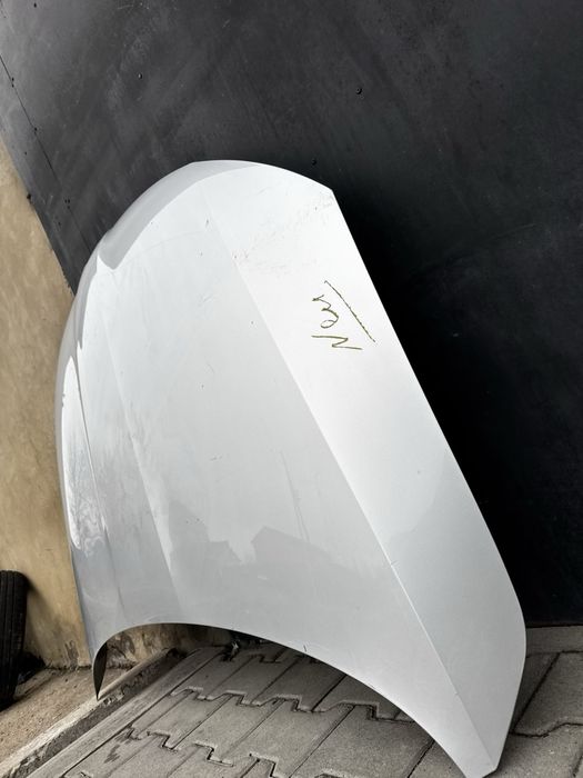 Капот шкода рапид  Skoda rapid  ОРИГИНАЛ