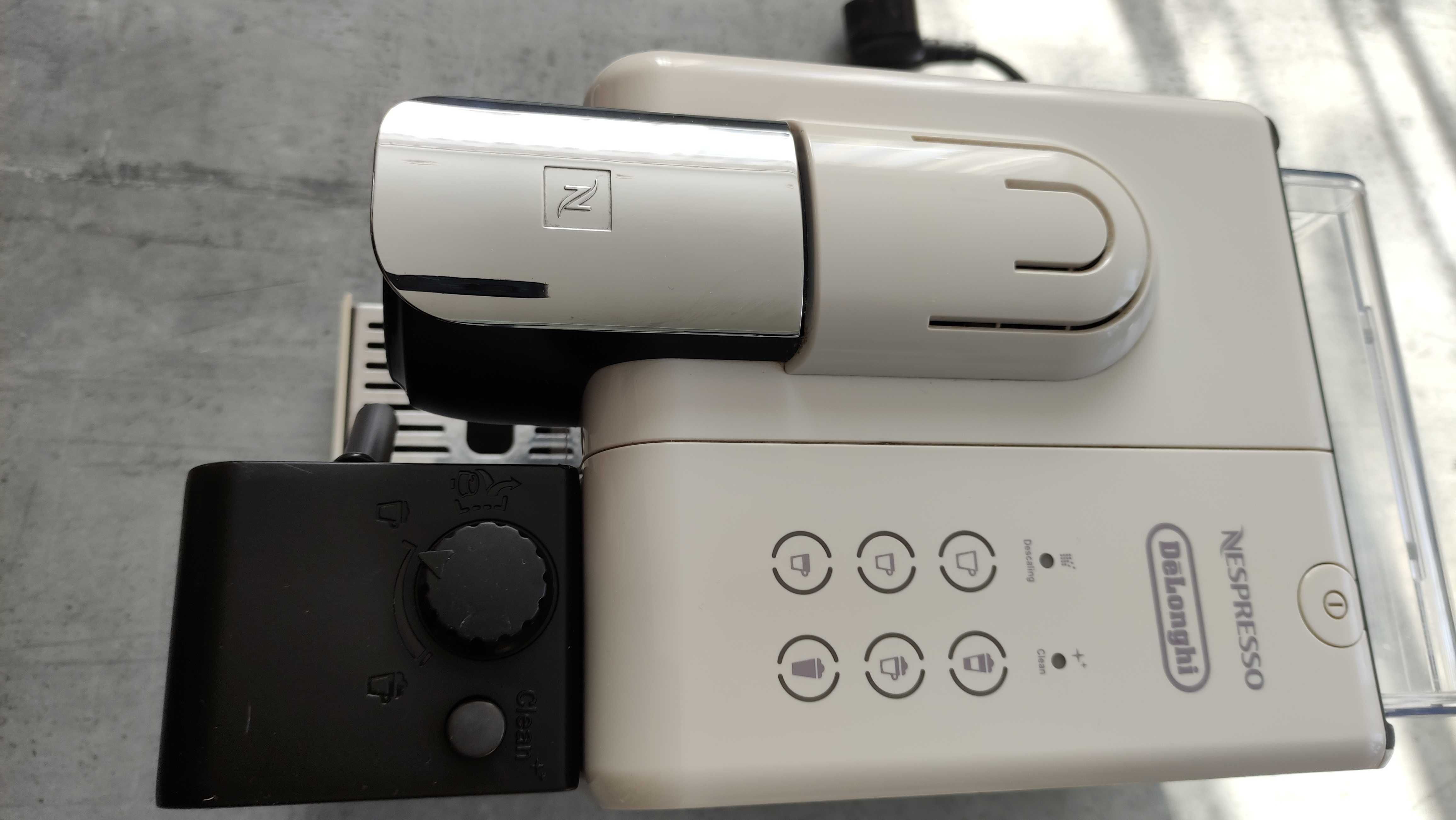 DeLonghi lattissima touch na kapsułki nespresso