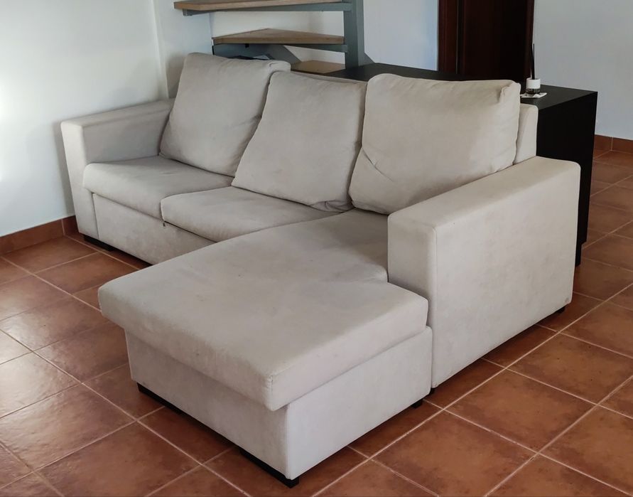 Sofá com chaise longue reversível