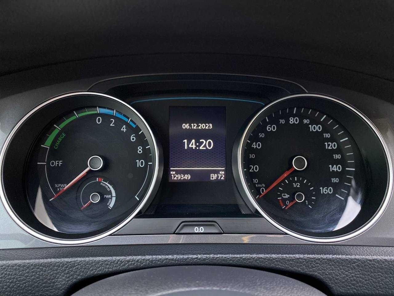 Авто Volkswagen e-Golf 2014р. 24кВт, електро, (перший внесок від 20%)