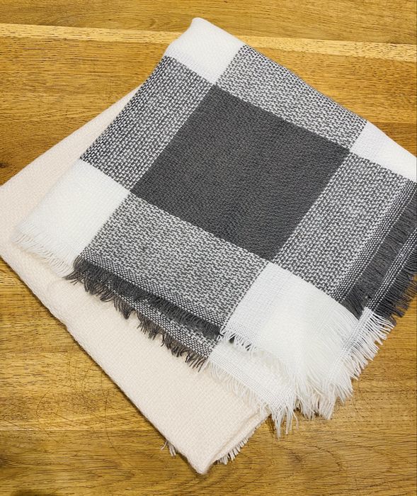 Duża chusta w kratę